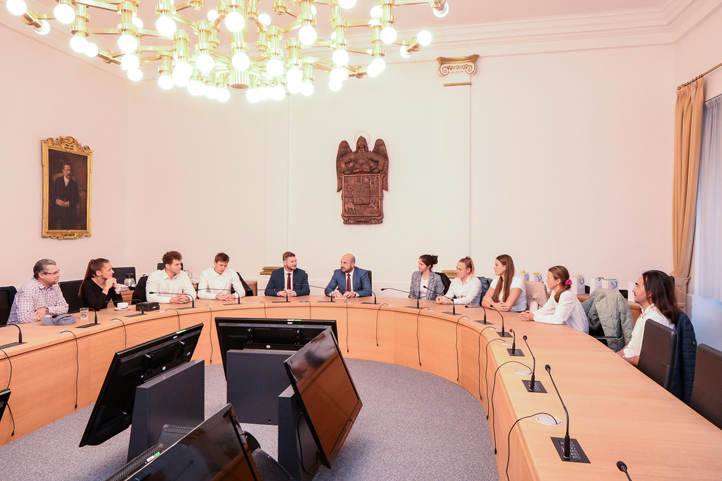 Setkání na plzeňské radnici (fotografie: M. Pecuch)