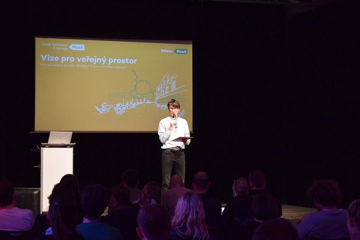 Zdroj fotografií: Útvar koncepce a rozvoje města Plzně 231130_Verejny_prostor_diskuse_1