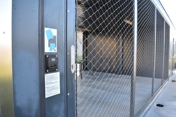 Fotografie: H. Josefová 231227_Kola_hl_vlak_nadrazi_1