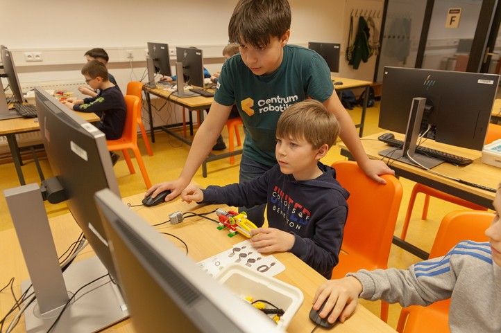 240403_Pi_day_SIT_deti_pc_3