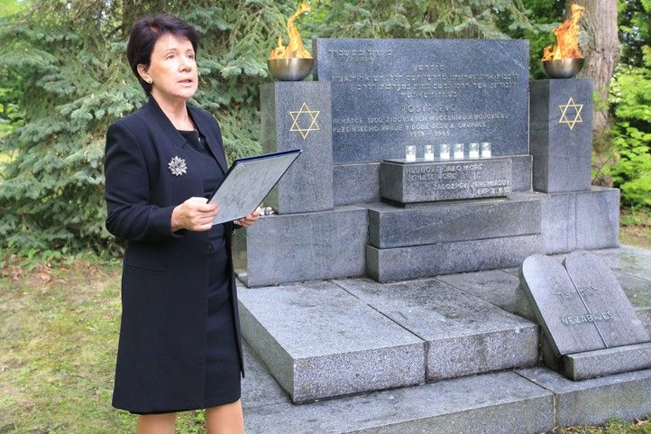 Fotografie: P. Eret 240415_Pieta_Zidovsky_hrbitov_1