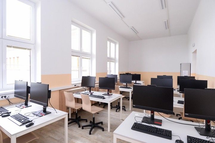 Litická škola (fotografie: M. Pecuch) 240418_ZS_Litice_trida_PC_6