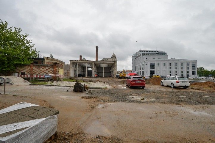 Fotografie: M. Pecuch 240507_Park_dum_Svetovar_2