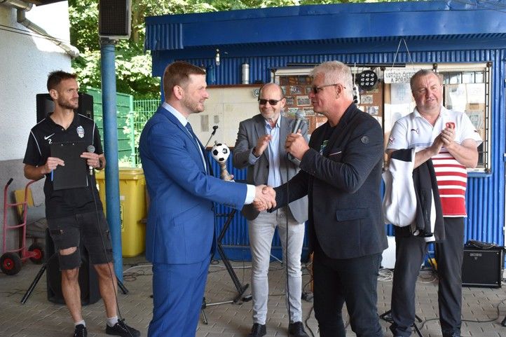 Slavnostní otevření hřiště (fotografie: M. Krausová) 240614_Fotbal_Kosutka_2