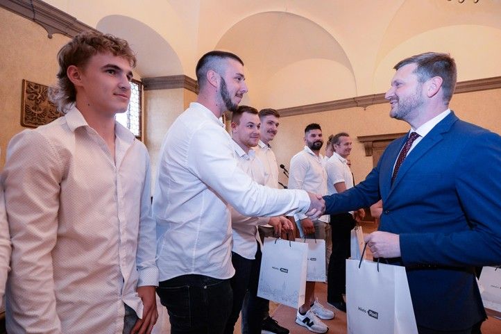 Fotografie z přijetí: M. Pecuch 240614_Sportovci_Talent_DHC_Wolves_2