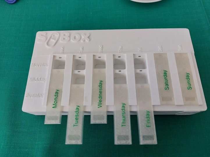 Zdroj fotografií: Správa informačních technologií města Plzně 240828_Pine_Smart_Pill_Box