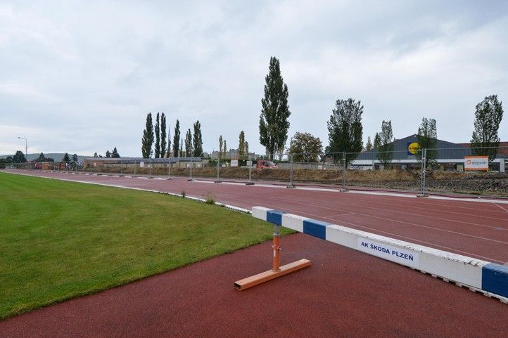 Zahájení stavby (fotografie: M. Pecuch) 240910_Tribuna_Atletika_3