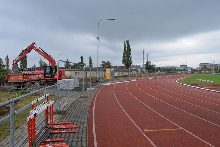 Zahájení stavby (fotografie: M. Pecuch) 240910_Tribuna_Atletika_4