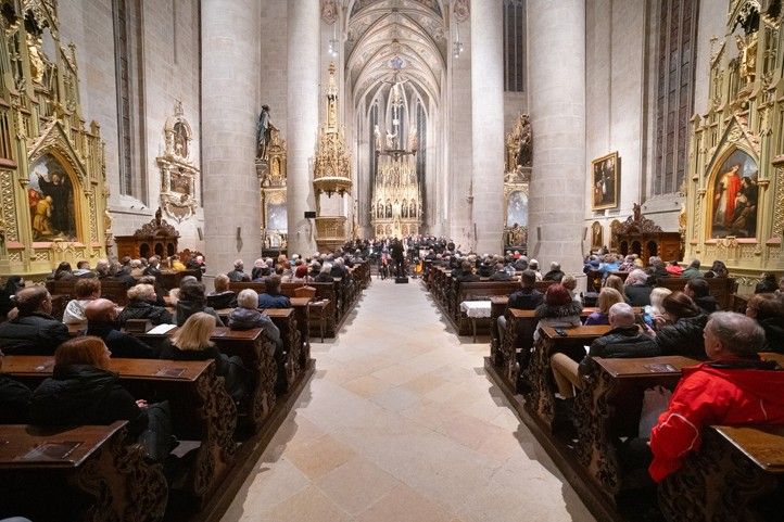 Fotografie: I. Štěrbová 241024_Rekviem_katedrala_djkt_1