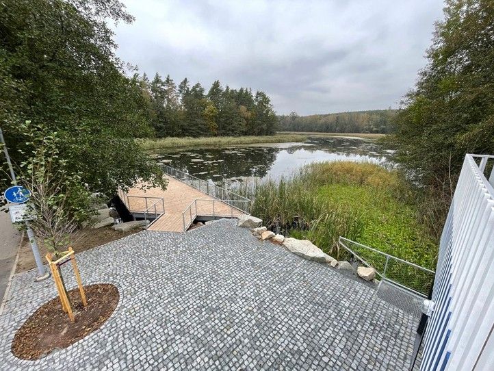 Nový stánek (fotografie: M. Gregar) 241101_Piont_stanek_Bolevak_2