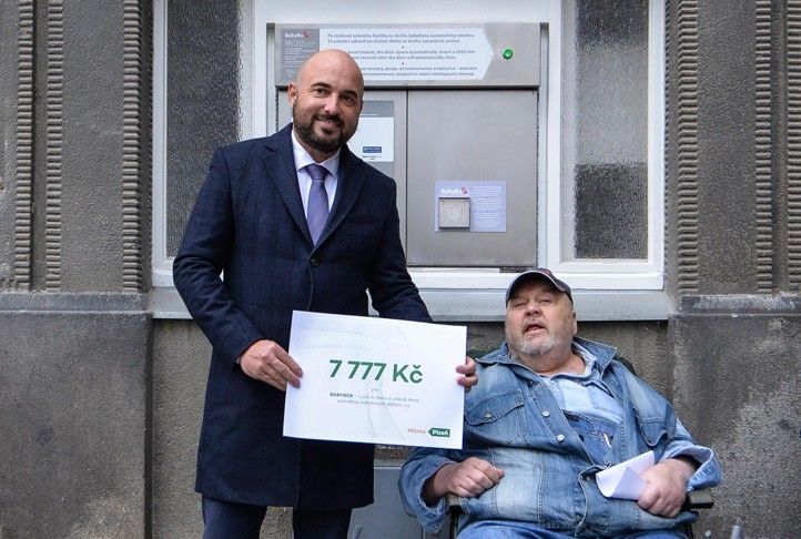 Modernizovaný babybox na EUC klinice (fotografie: M. Pecuch) 241106_BabyBox_1