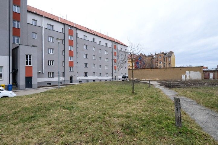 Vnitroblok v Korandově ulici (ilustrační foto: M. Pecuch) 250120_Korandova_2