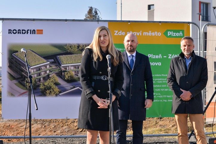 Zahájení stavby (fotografie: M. Pecuch) 250306_Polyfunkcni_dum_Zatisi_3