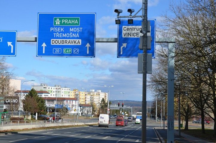 Úsekové měření v Plzni na Studentské (fotografie: E. Kriegerová, SITMP) 250320_Usekove_mereni_Studentska_2