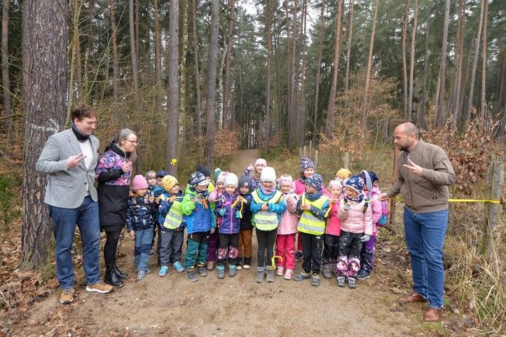 250328_Lesni_stezka_Valcha_deti_1