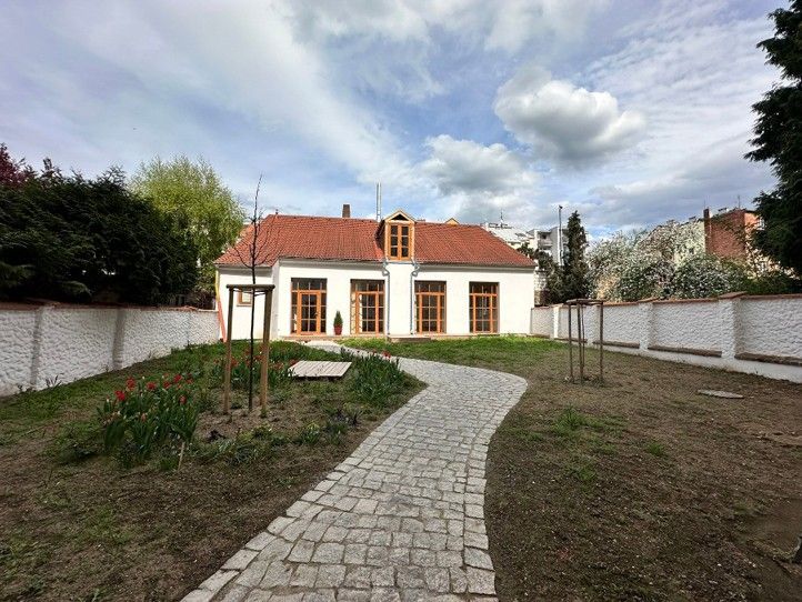 250513_Dvorky_Jablonskeho_7