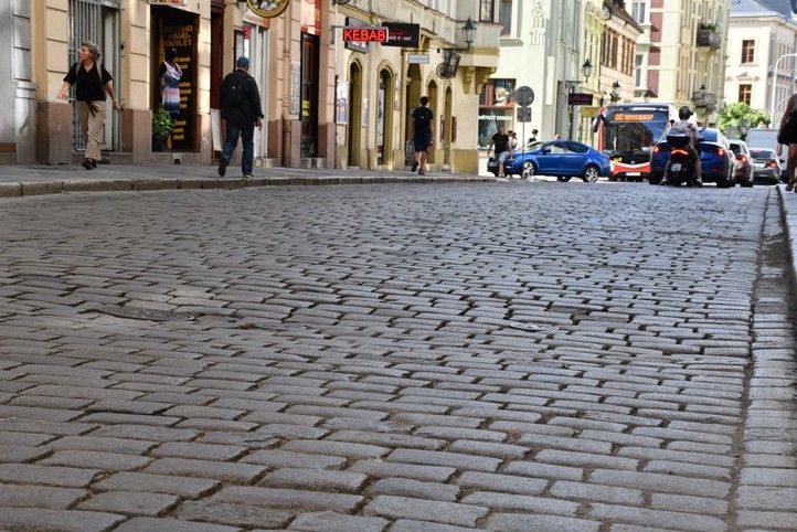 Rooseveltova ulice (fotografie: R. Žáková) 250626_Rooseveltova_2