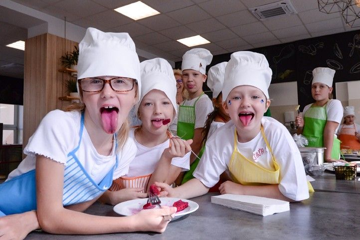 250714_Jidelna_10_ZS_tabor_3