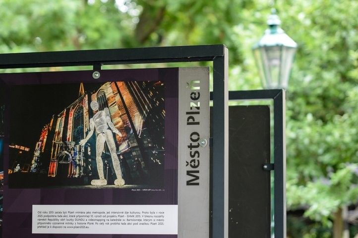 Výstava s názvem Kultura, která trvá. Fotografie: M. Pecuch.  250807_Výstava_Kultura_03