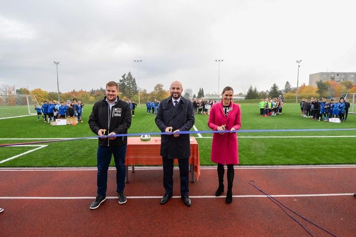 Slavnostní otevření hřiště (fotografie: M. Pecuch) 251022_Fotbal_hriste_33_zs_1