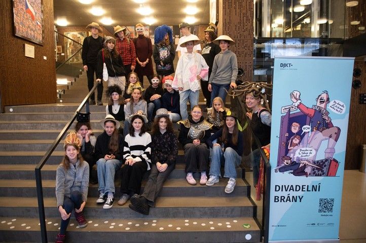 Fotografie: I. Štěrbová 251104_Divadelni_brany_1