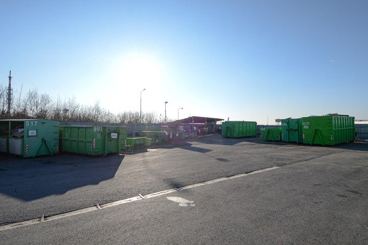 260204_Odpad_kontejner_Sber_dvur_Unesovska_3