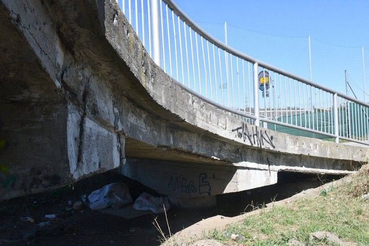 Rekonstruovaná lávka (fotografie: R. Žáková) 260415_Lavka Struncaky_pred_2